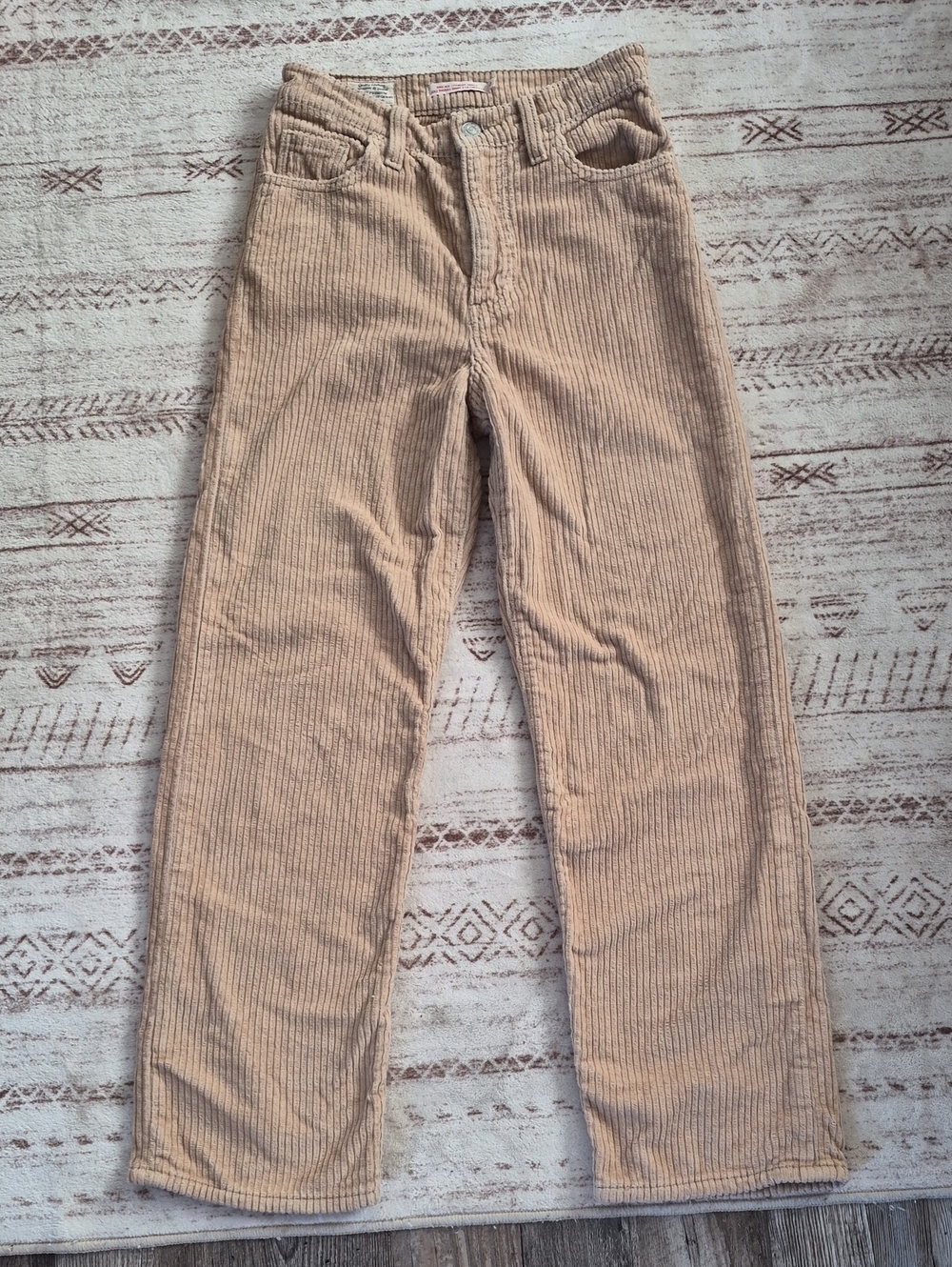 Levi's Women's Tan Corduroy Straight-Leg Pants